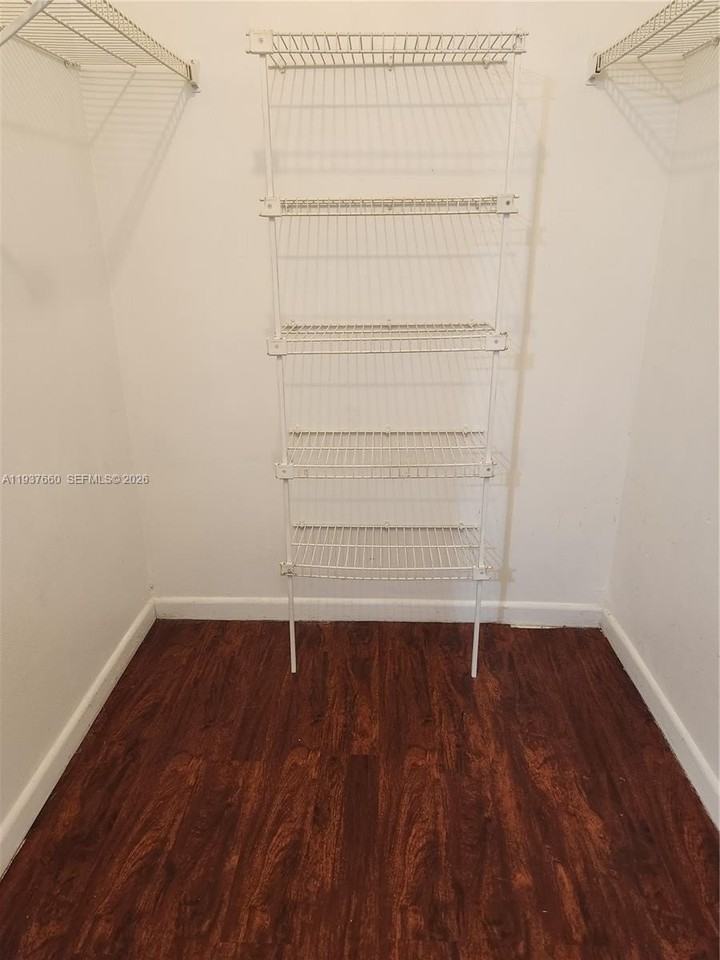 17500 Nw 67th Ct #P19 - Photo 7 of 10