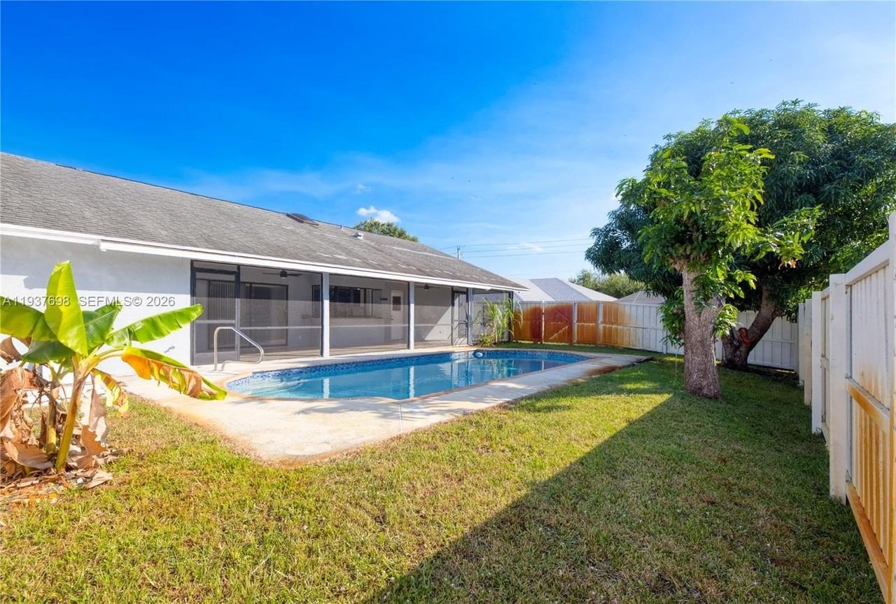 5402 Nw Emblem St #NA - Photo 2 of 50