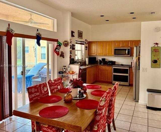 4302 Foxtail Ln #4302 - Photo 7 of 14