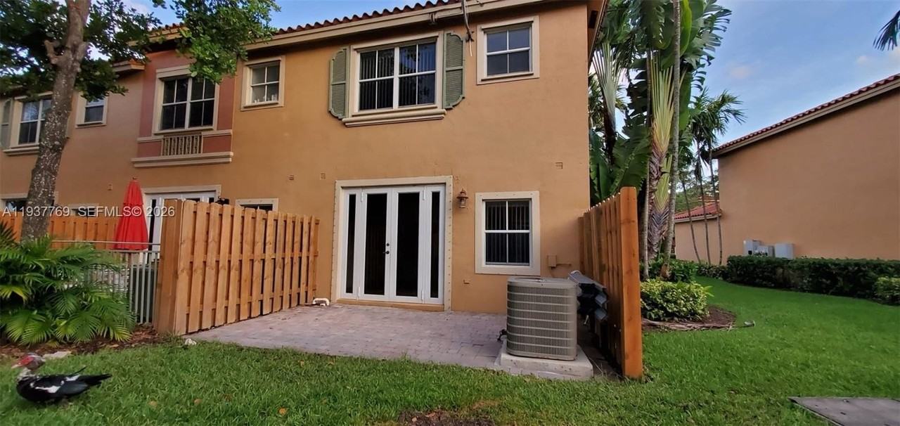 2231 Anchor Ct #1801 - Photo 4 of 24