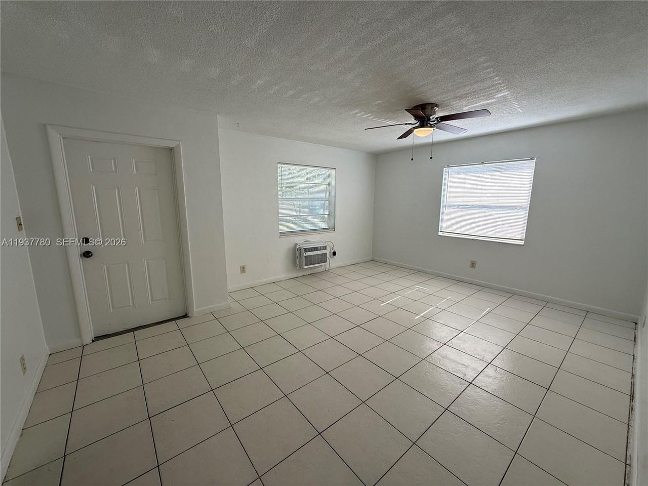 1620 Nw 52nd Ave #A - Photo 2 of 4