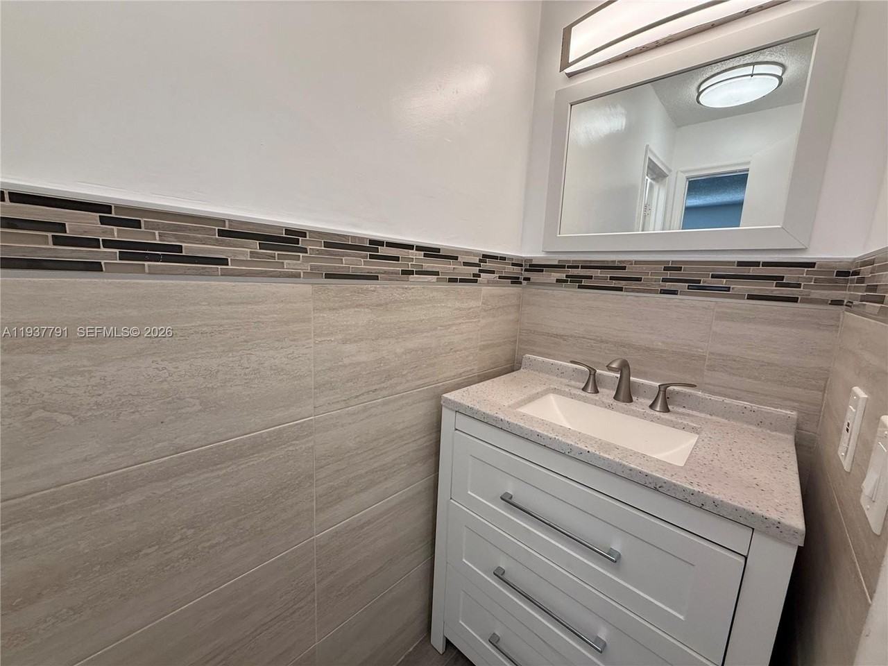 2454 Nw 52nd Ave #2454 - Photo 7 of 20