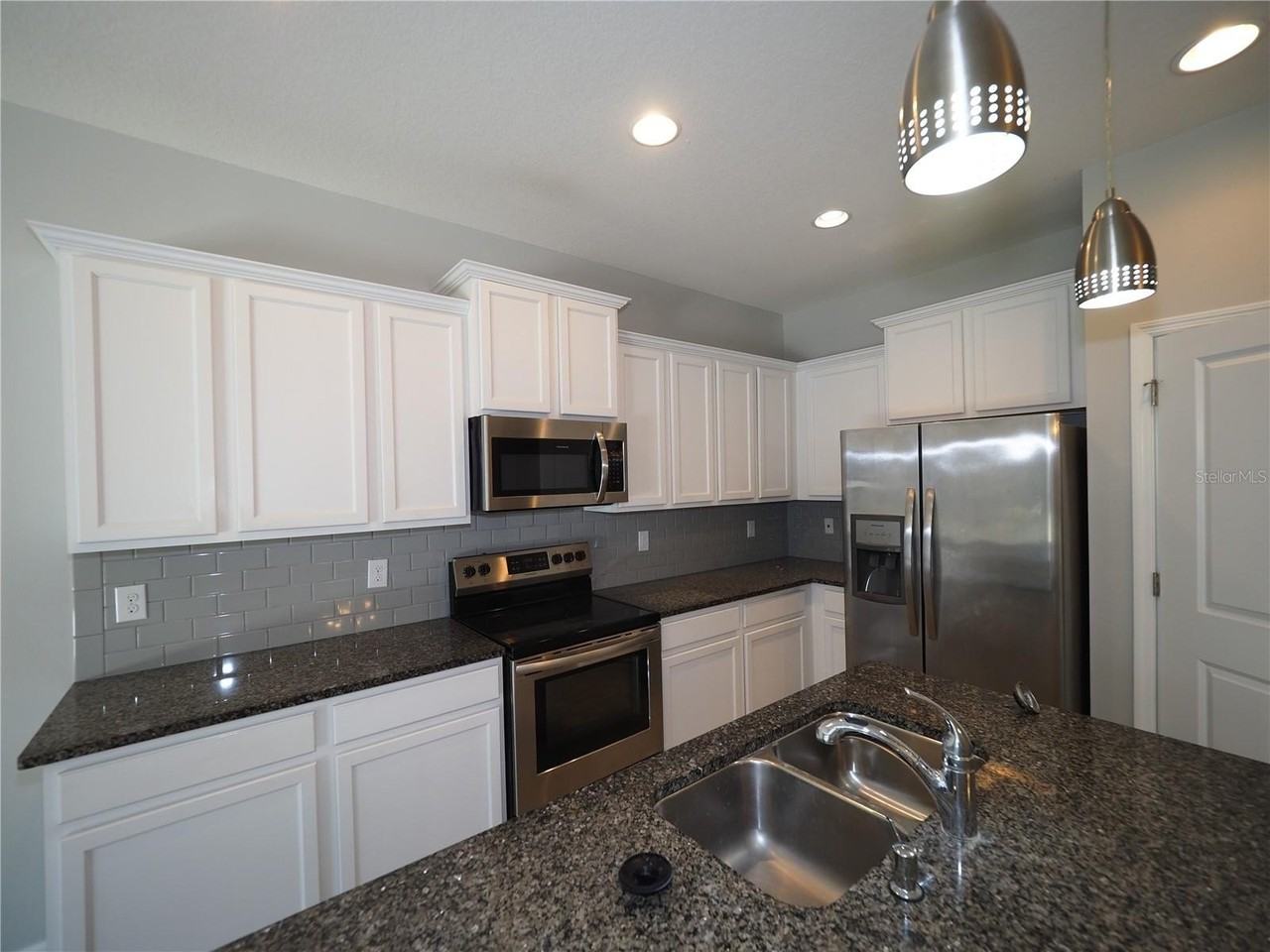 2615 Midnight Pearl Dr - Photo 6 of 33