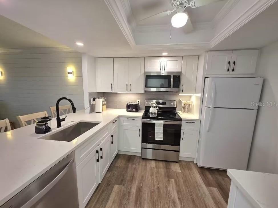 3700 Beneva Rd #604 - Photo 5 of 10