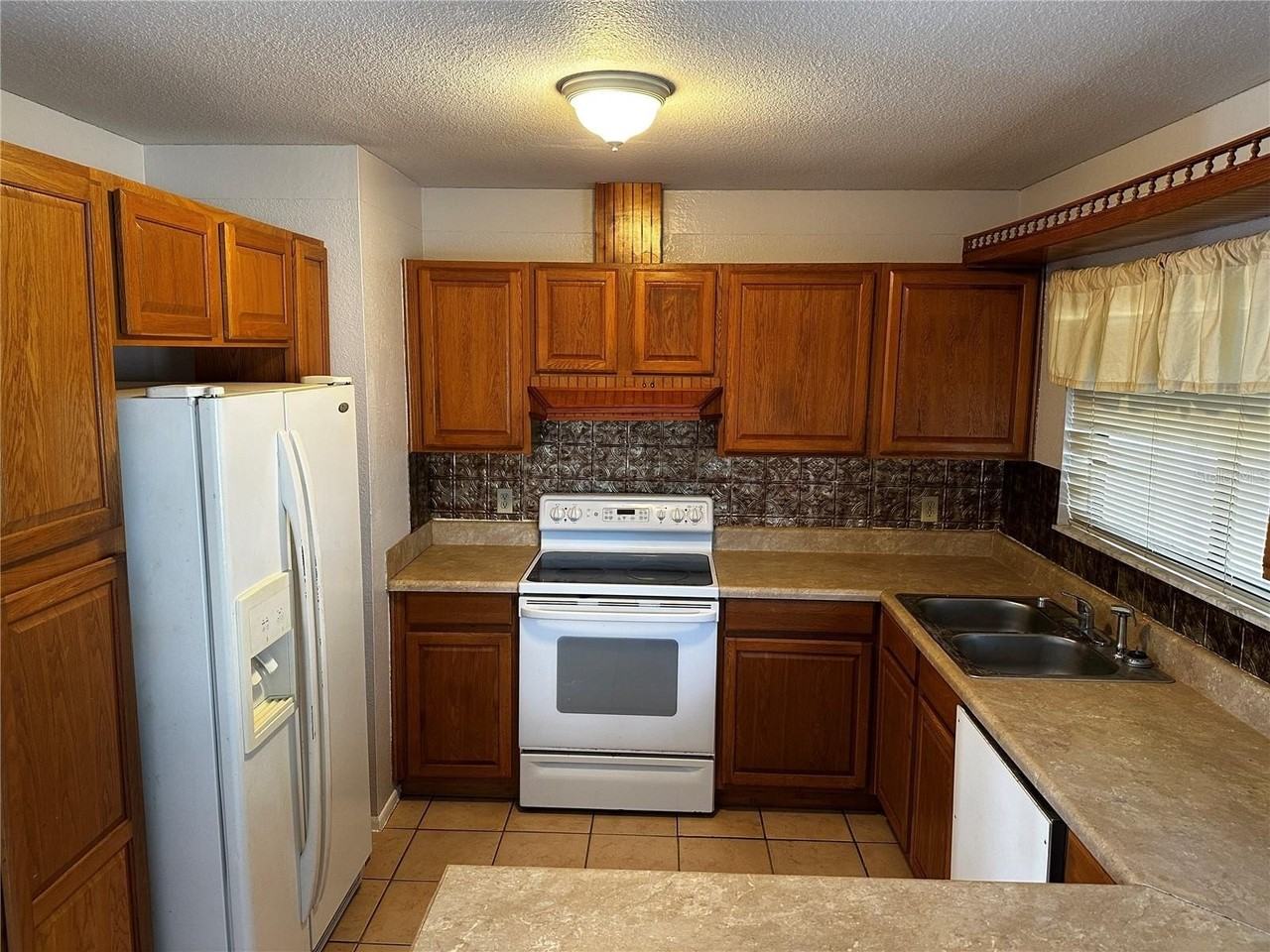 7107 Arab Ct - Photo 4 of 20