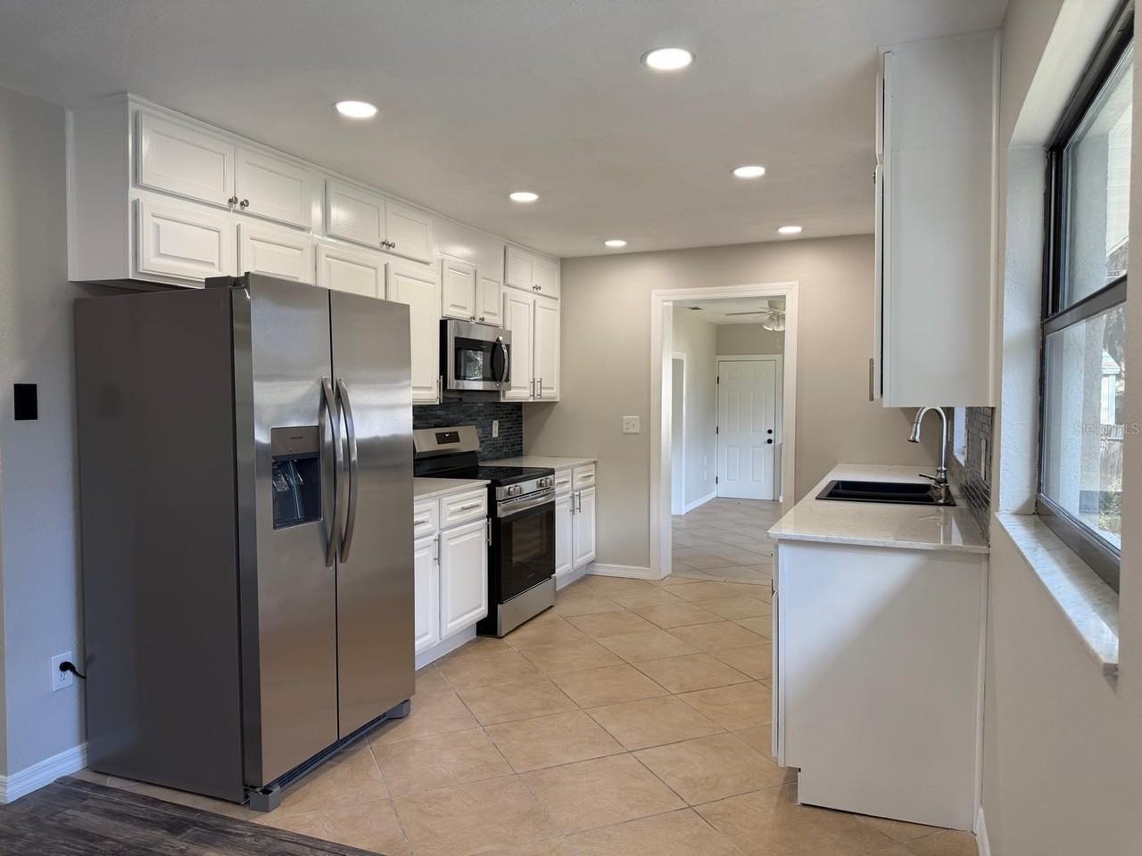 575 Lake Mccoy Dr - Photo 6 of 16