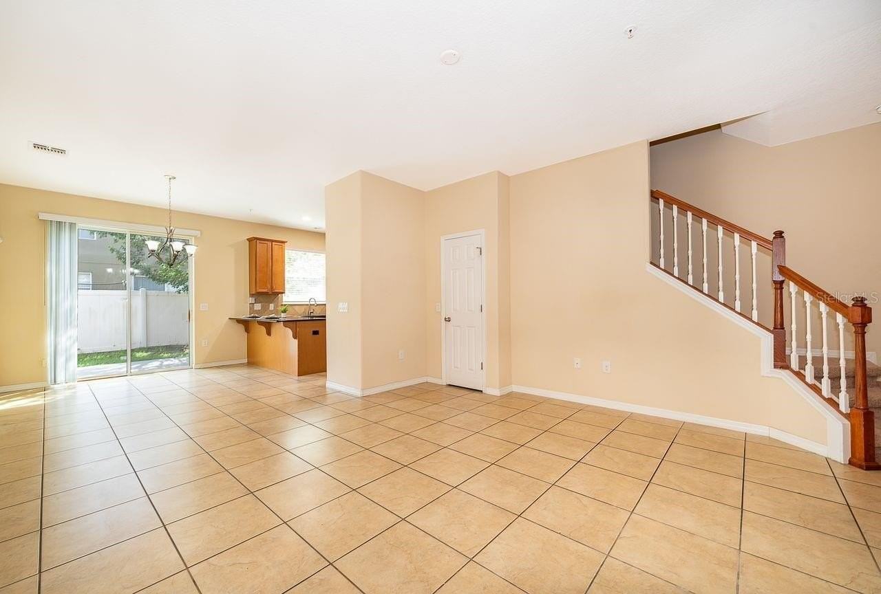 9539 Silver Buttonwood St - Photo 7 of 21