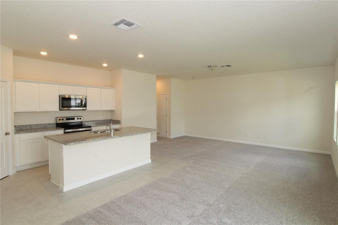 2233 Litchfield Loop - Photo 2 of 20