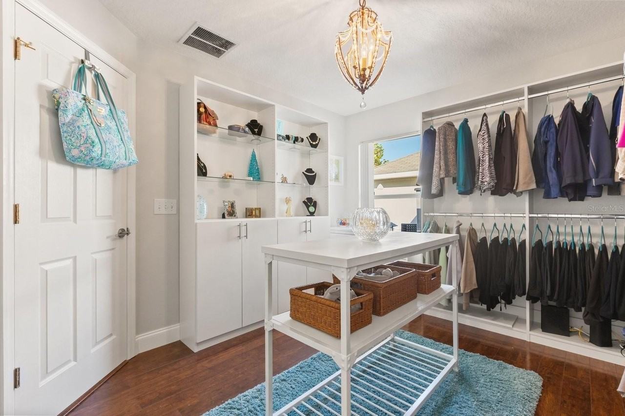 3050 Mandolin Dr - Photo 2 of 30