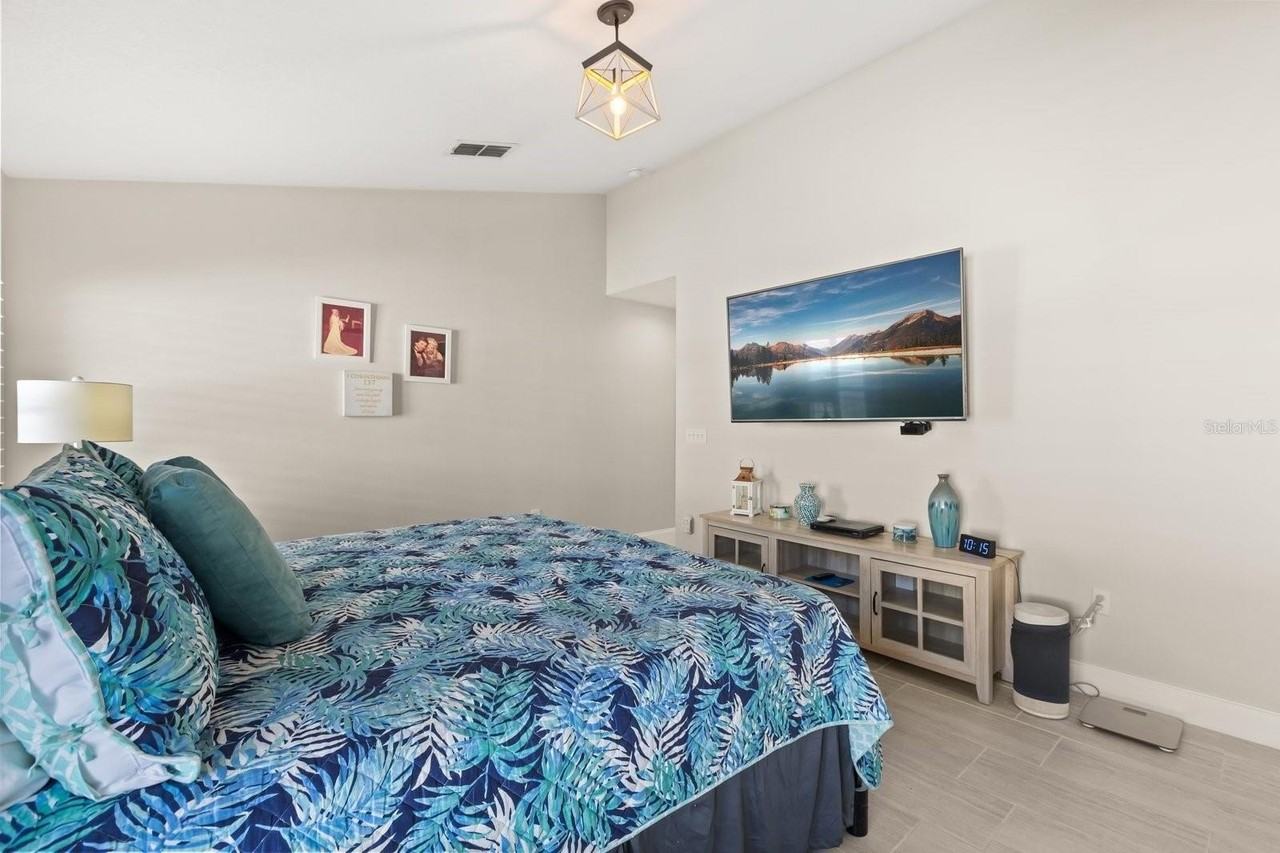 3050 Mandolin Dr - Photo 5 of 30