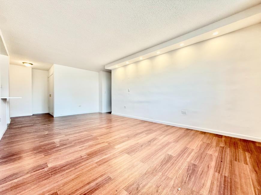 820 Colgate Ave - Photo 2 of 8