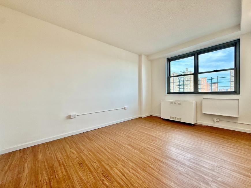 820 Colgate Ave - Photo 4 of 8