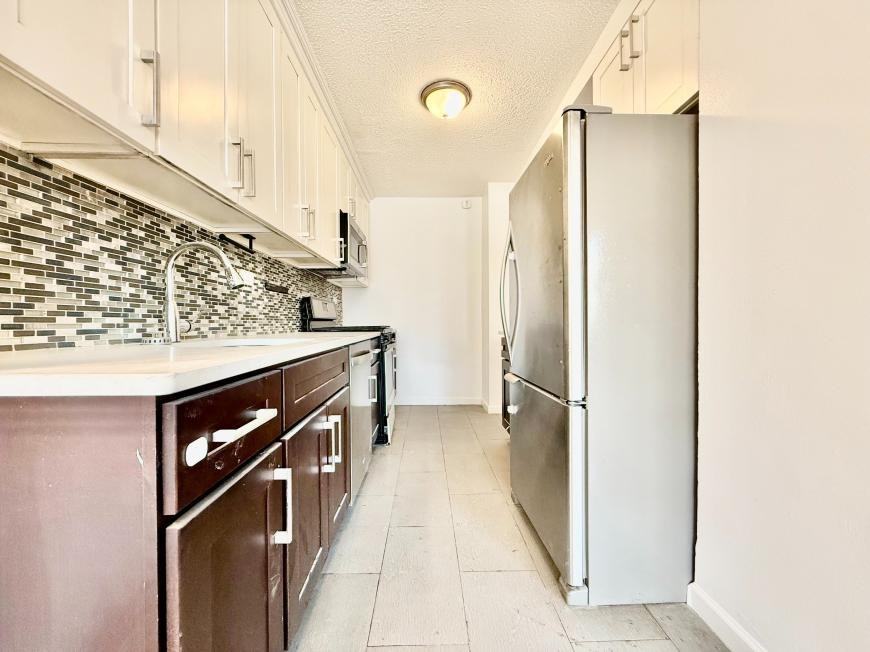 820 Colgate Ave - Photo 7 of 8