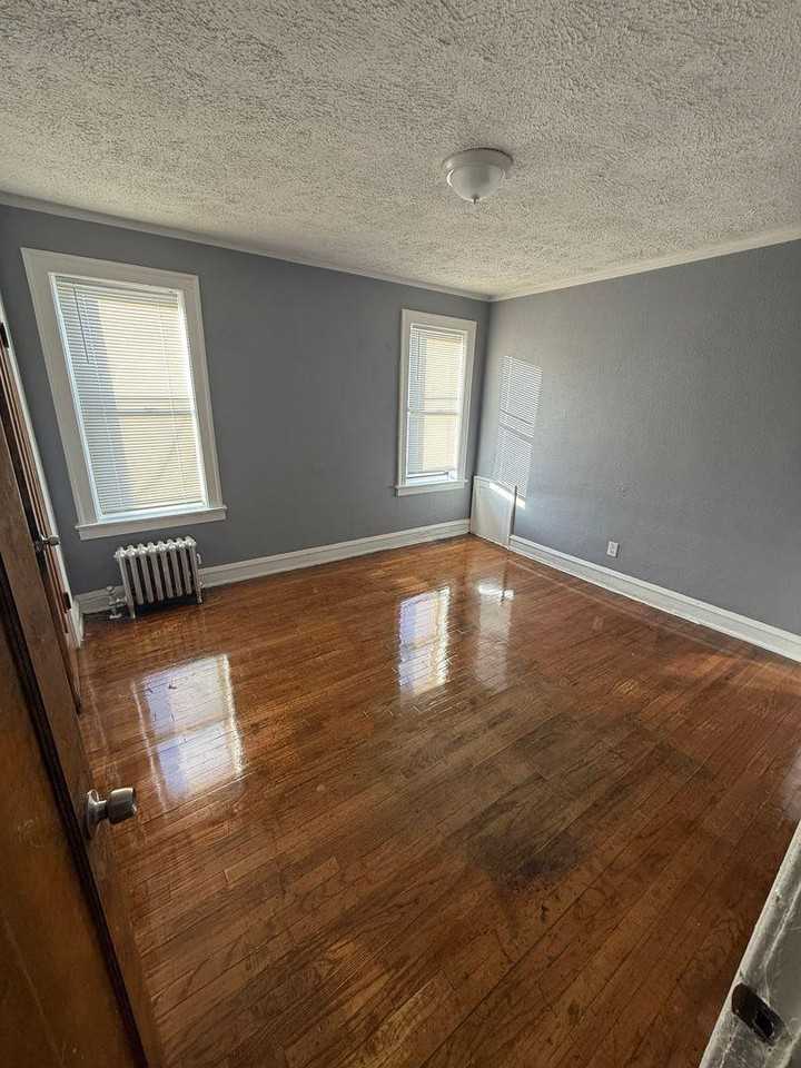 7442 S East End Ave - Photo 6 of 10