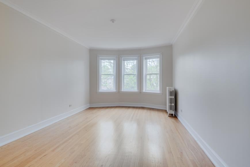 1919 W Estes Ave - Photo 4 of 10