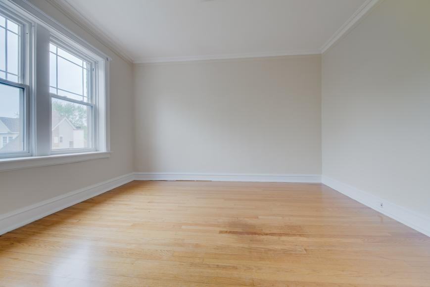 1919 W Estes Ave - Photo 5 of 10