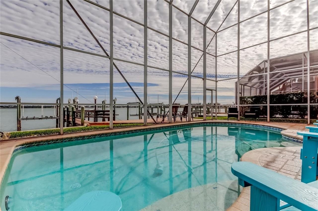 218 Sand Key Estates Dr - Photo 2 of 50