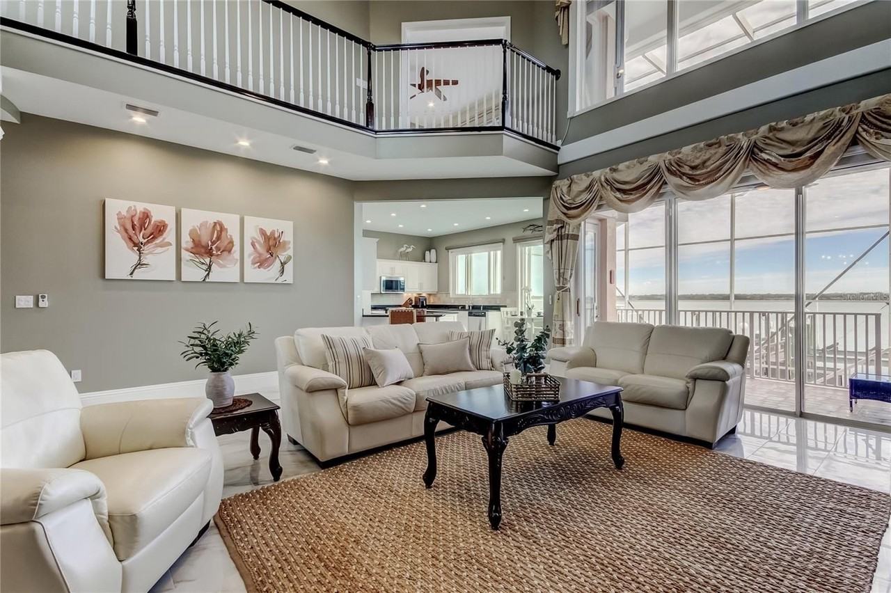 218 Sand Key Estates Dr - Photo 5 of 50