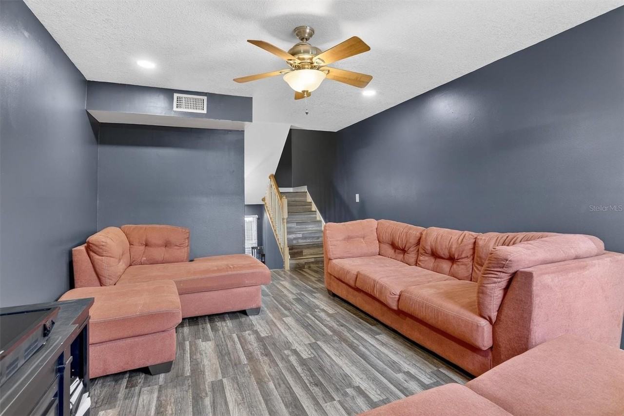 4505 La Capri Ct - Photo 3 of 18