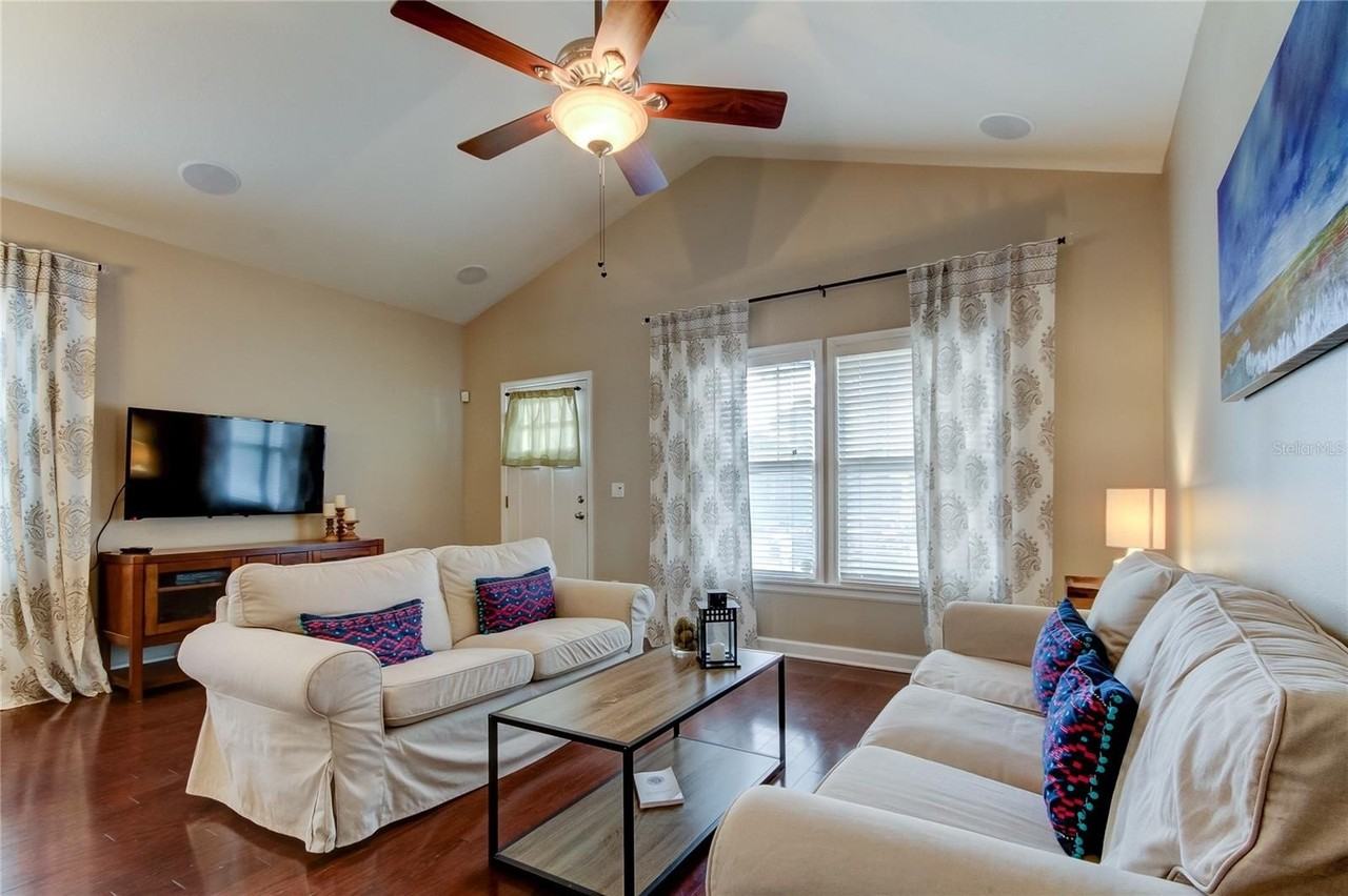 2123 W Spruce St - Photo 4 of 40