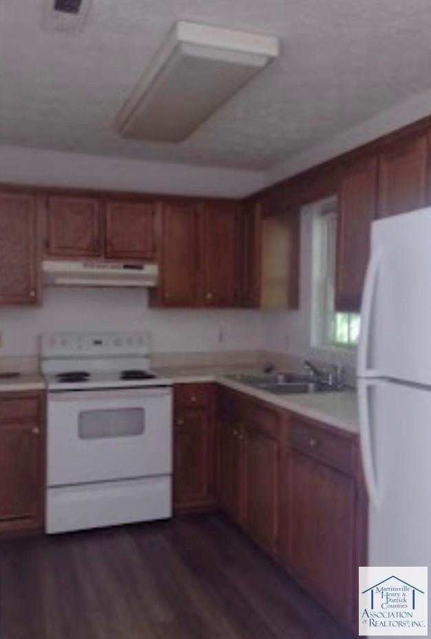 1136 Rives Rd - Photo 2 of 3