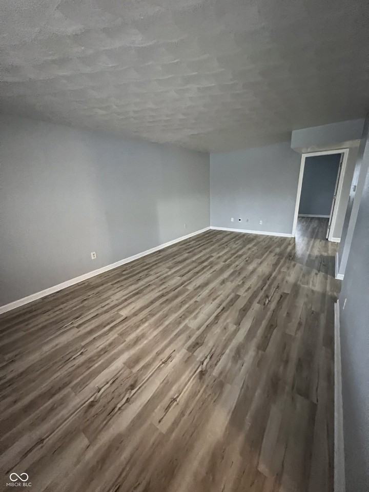 1320 Millerwood Ct #3 - Photo 2 of 11