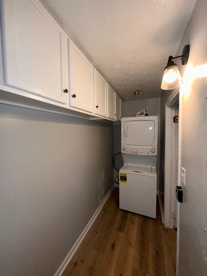 Gent Ave - Photo 3 of 8