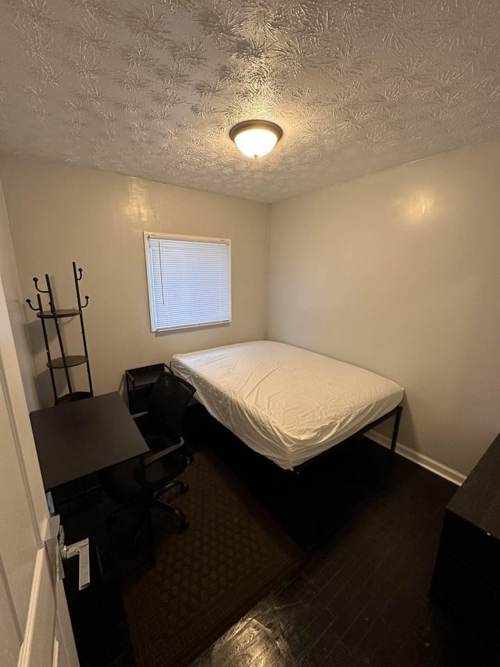 Gent Ave - Photo 5 of 5