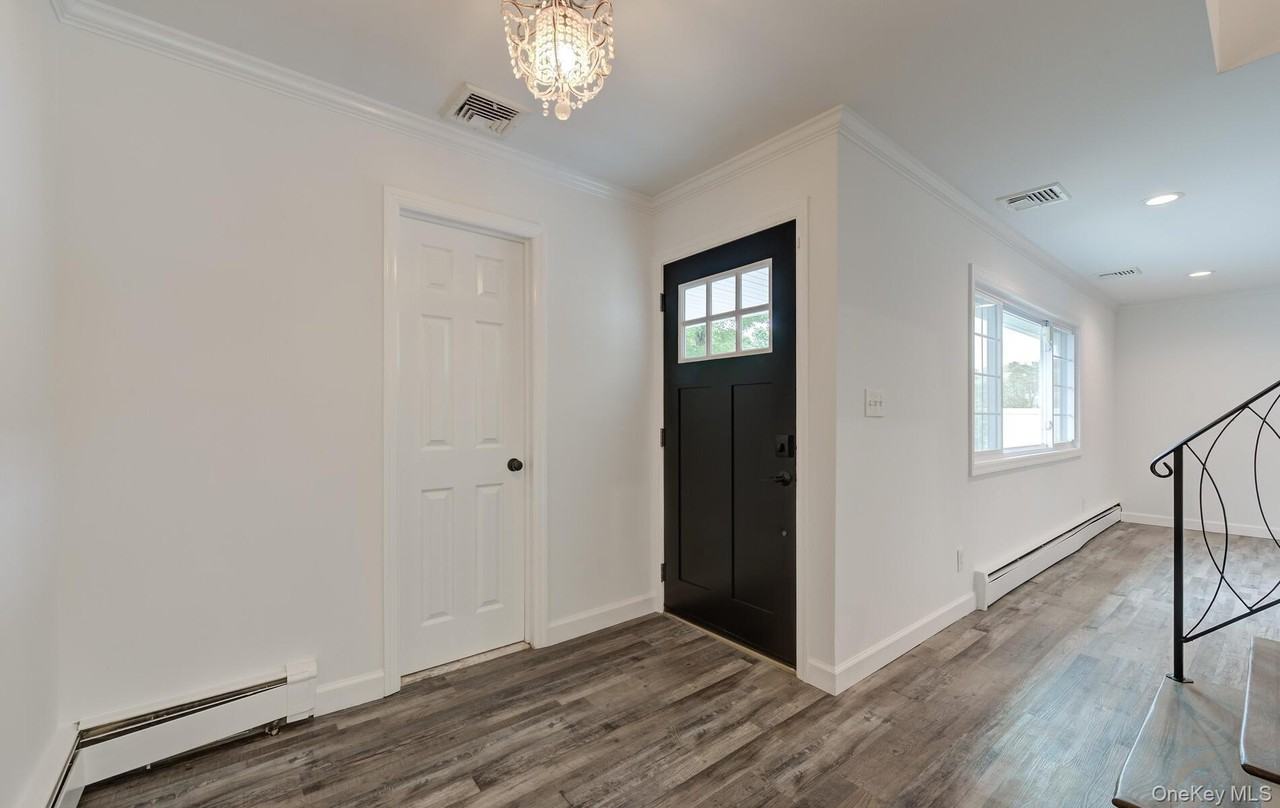 20 Arcadia Dr - Photo 3 of 14