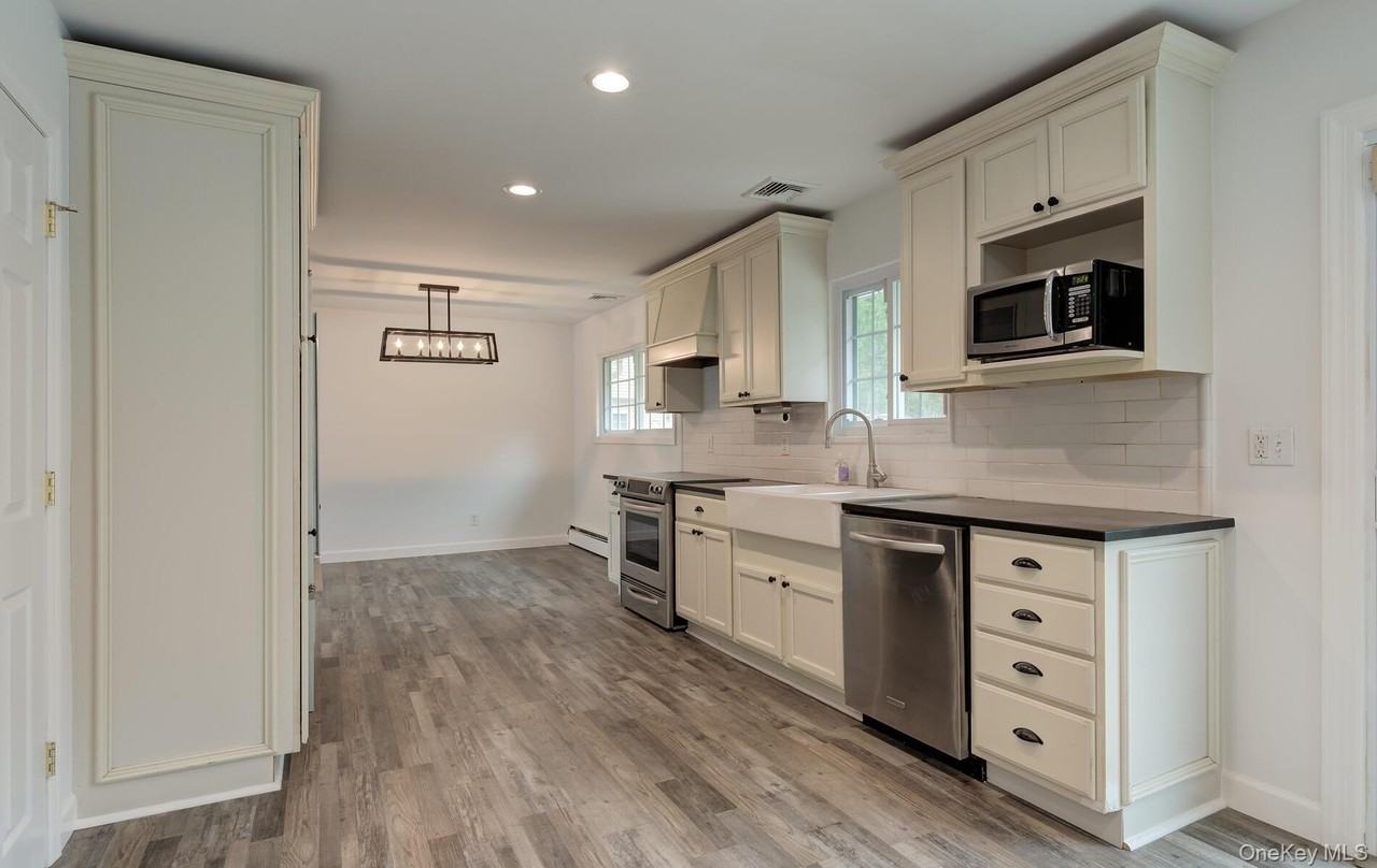 20 Arcadia Dr - Photo 4 of 14