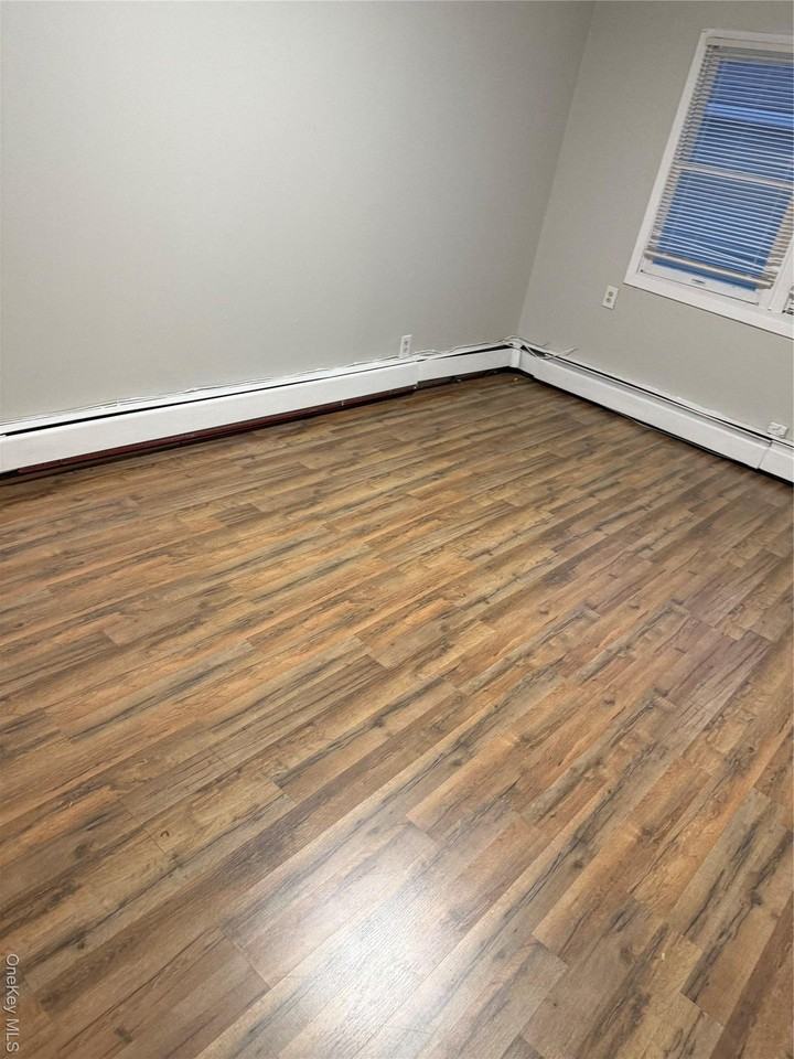 18 Leach St - Photo 3 of 17