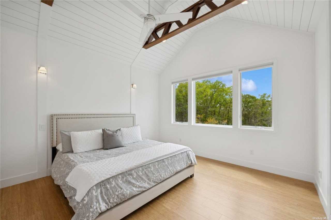 15 Hill Side Ln - Photo 5 of 18