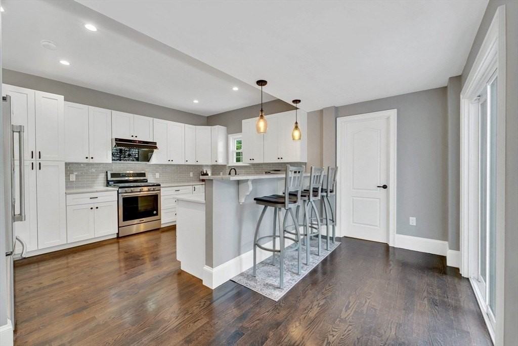 3 Highet Ave - Photo 6 of 18