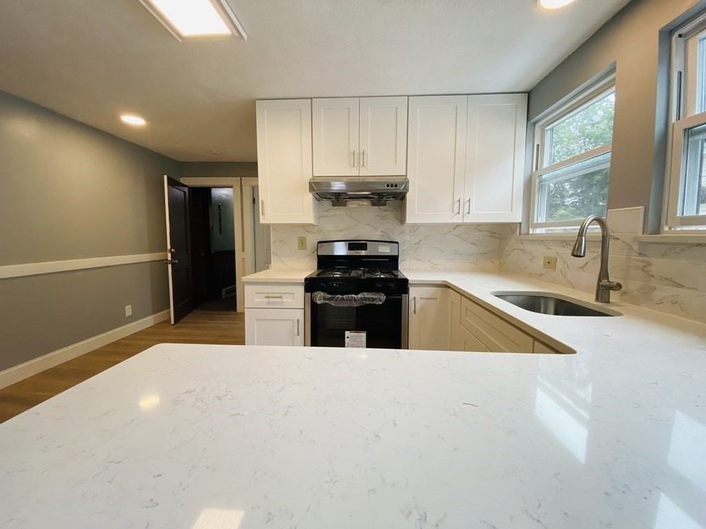 152 Fayette St Apt 1r #1R - Photo 2 of 12