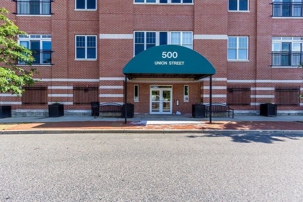 500 Union St Unit 5304 #5304 - Photo 2 of 26