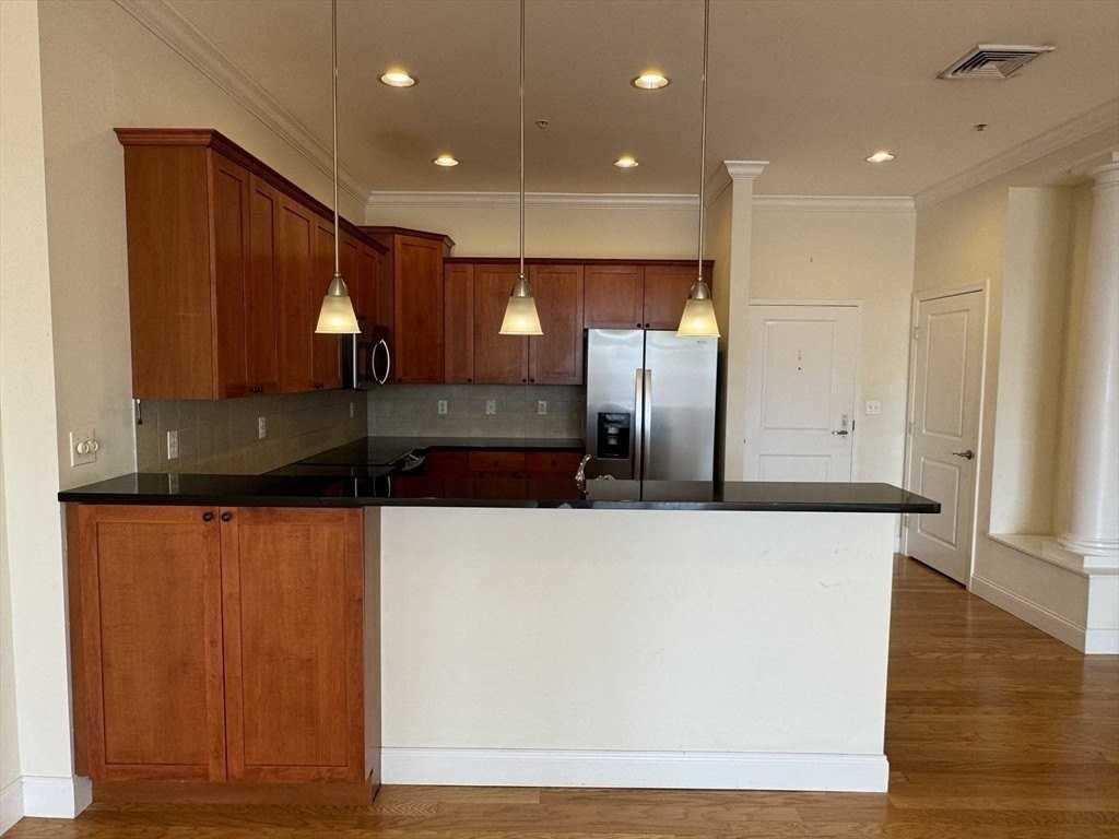 500 Union St Unit 5304 #5304 - Photo 6 of 26