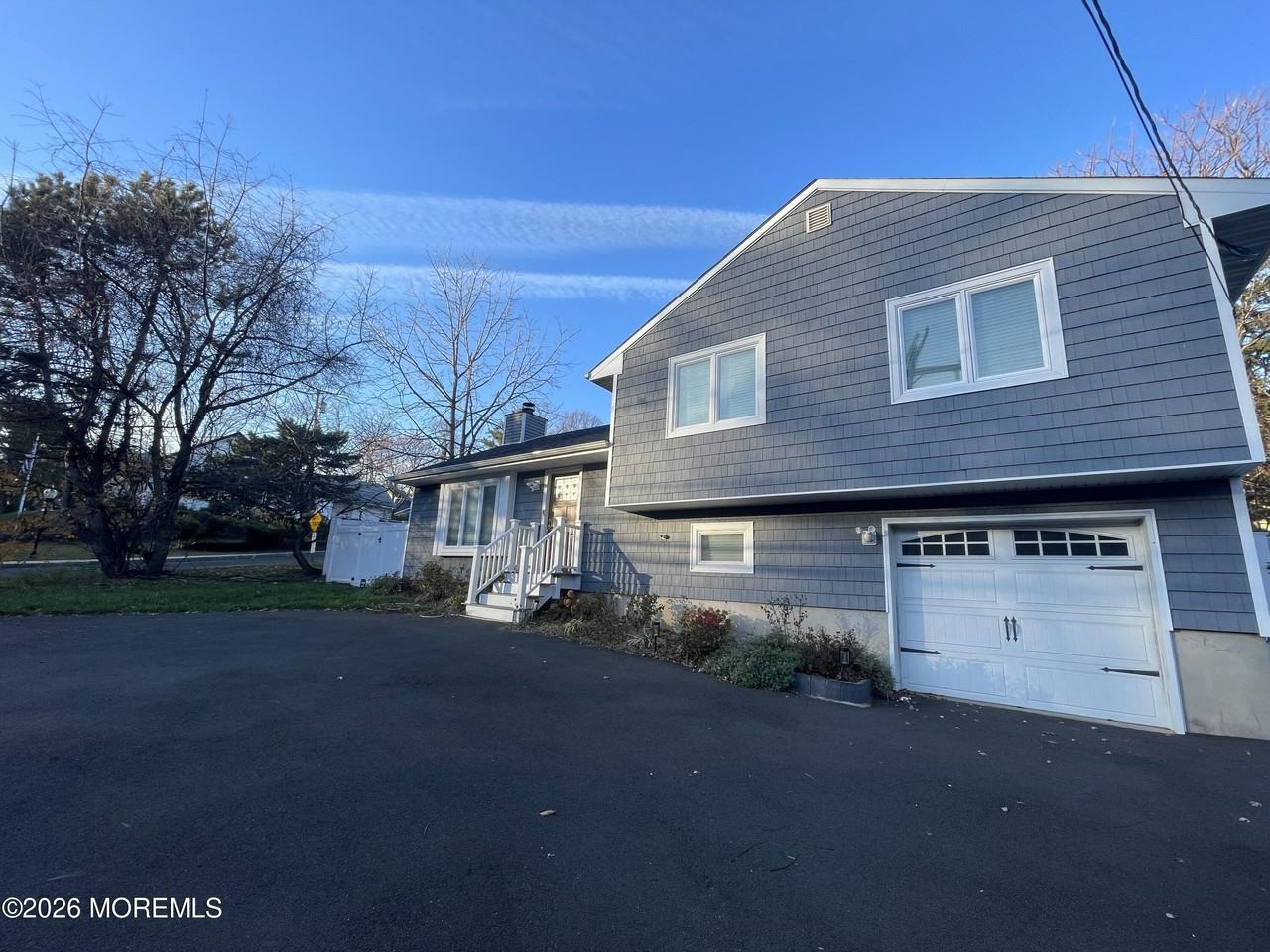 162 Linden Ave Apt B #B - Photo 2 of 15