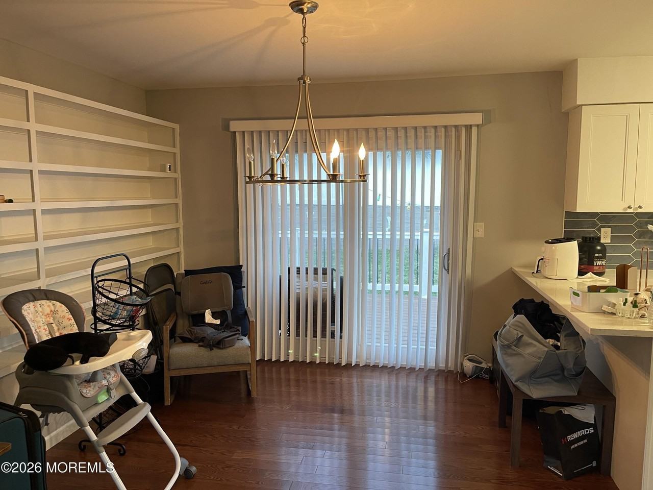 162 Linden Ave Apt B #B - Photo 4 of 15