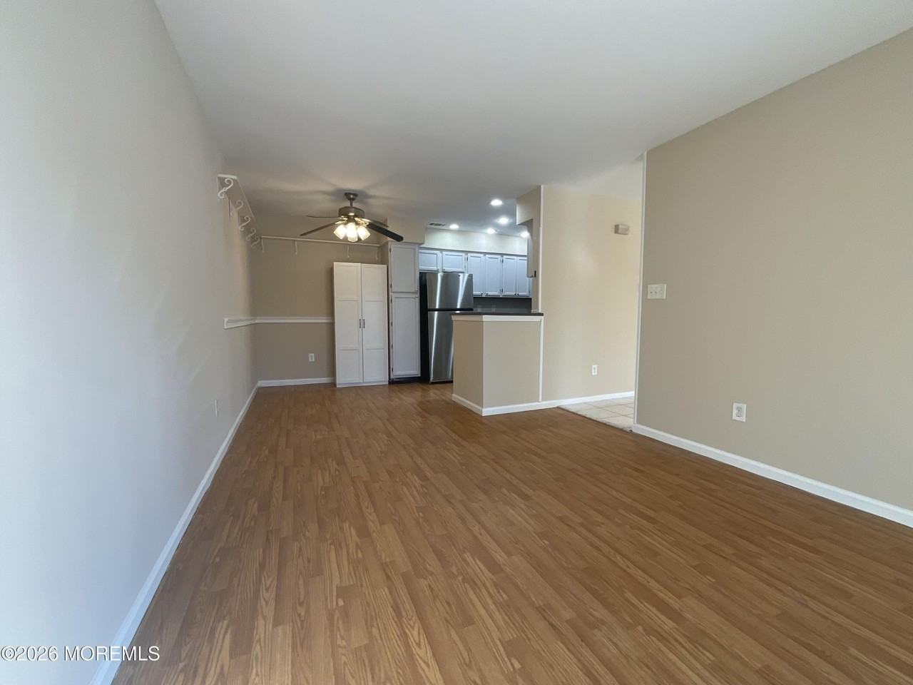 1121 Roseberry Ct - Photo 5 of 26