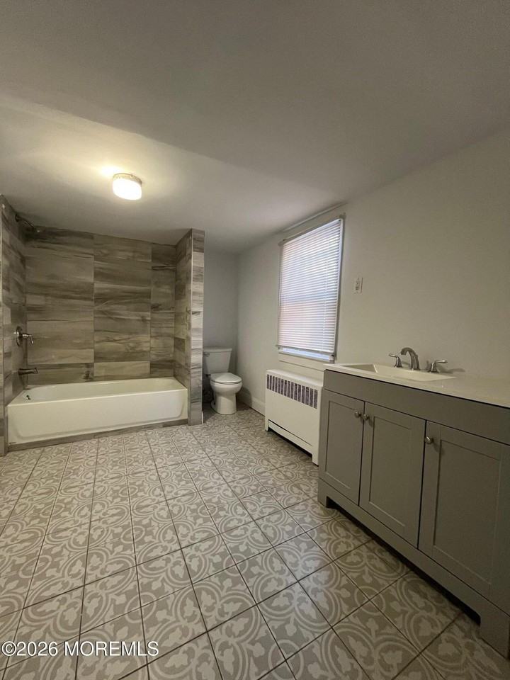 11 Main St Unit B #B - Photo 6 of 13