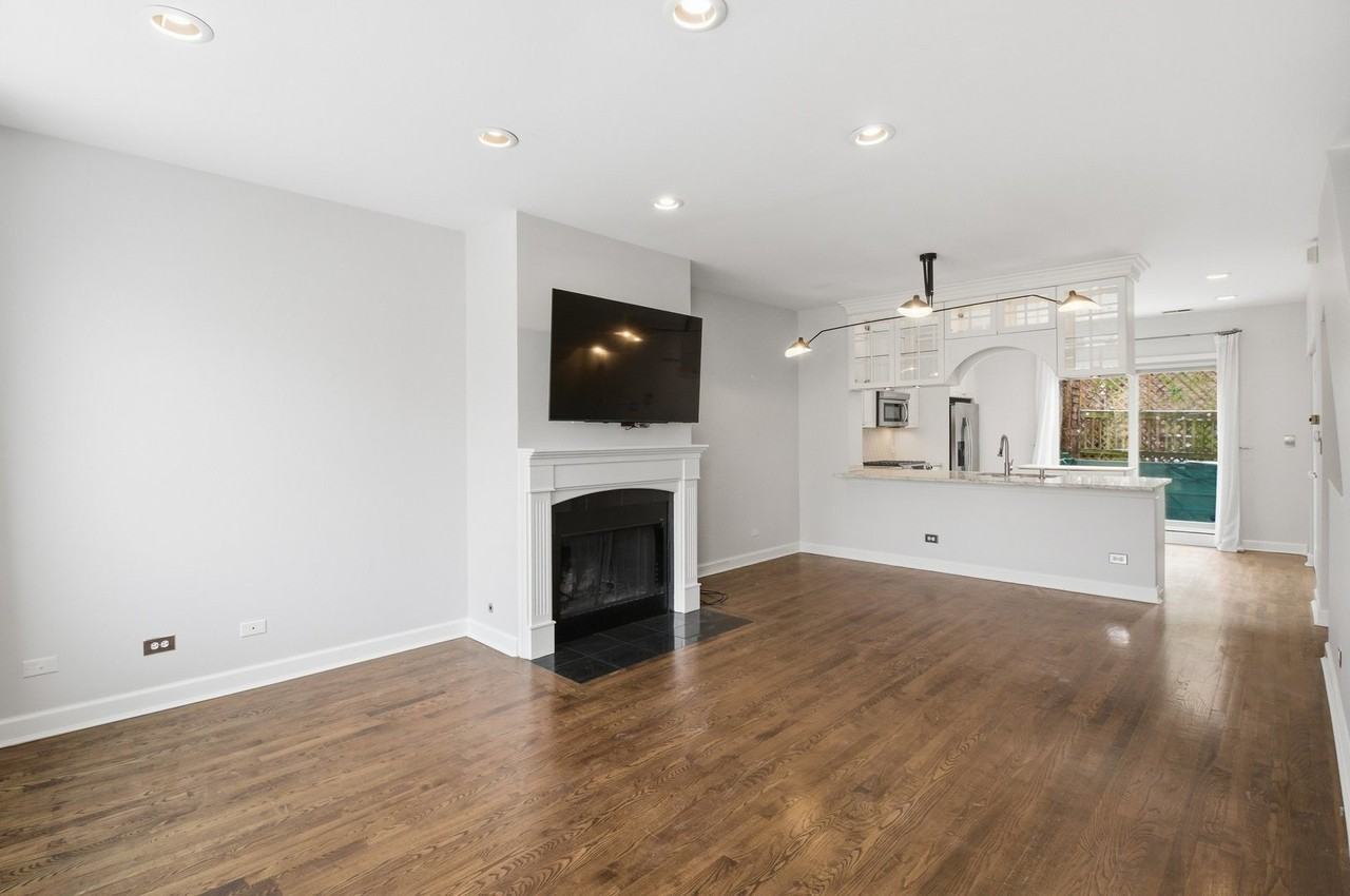 1105 W Fry St Unit 1105 #1105 - Photo 7 of 19