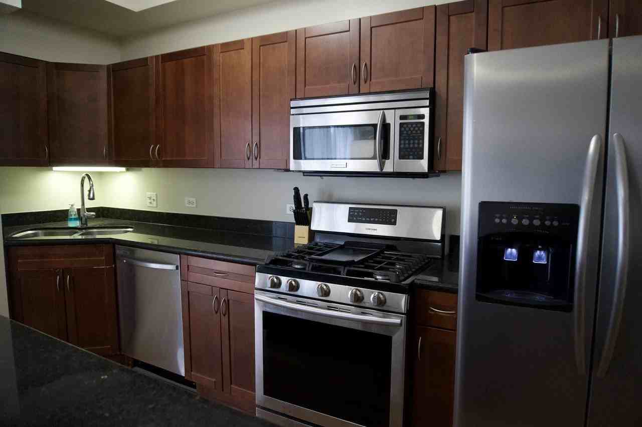 4848 N Sheridan Rd Apt 403 #403 - Photo 7 of 21