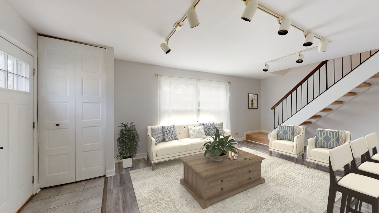 368 Farmingdale Cir Unit 368 #368 - Photo 2 of 19