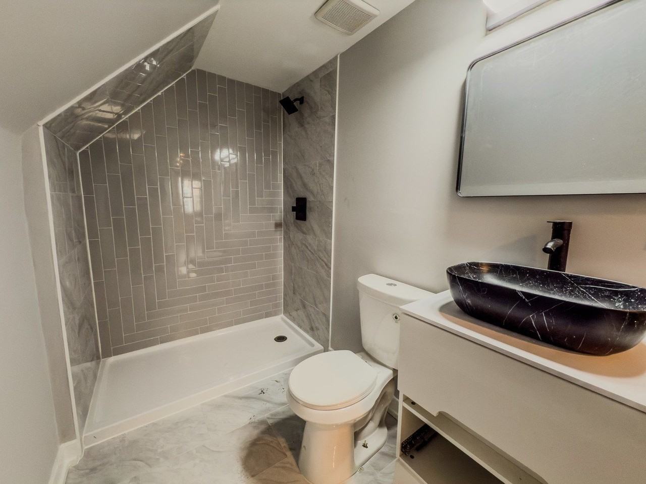 9318 S Peoria St - Photo 5 of 10