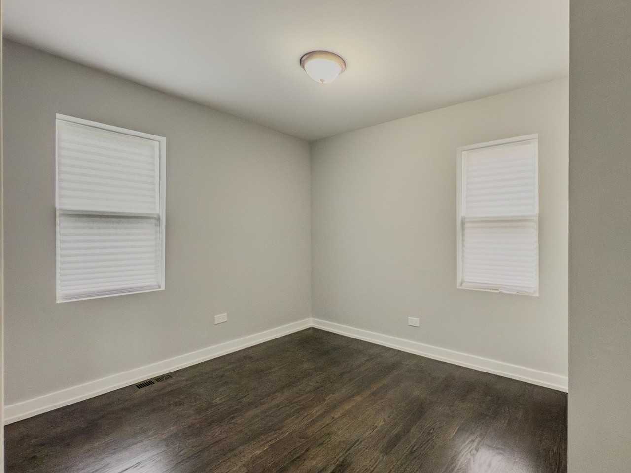 9318 S Peoria St - Photo 6 of 10