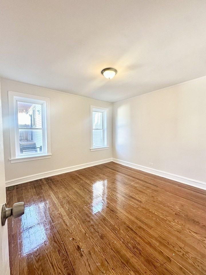 1152 N Lawndale Ave Unit 3 #3 - Photo 6 of 10