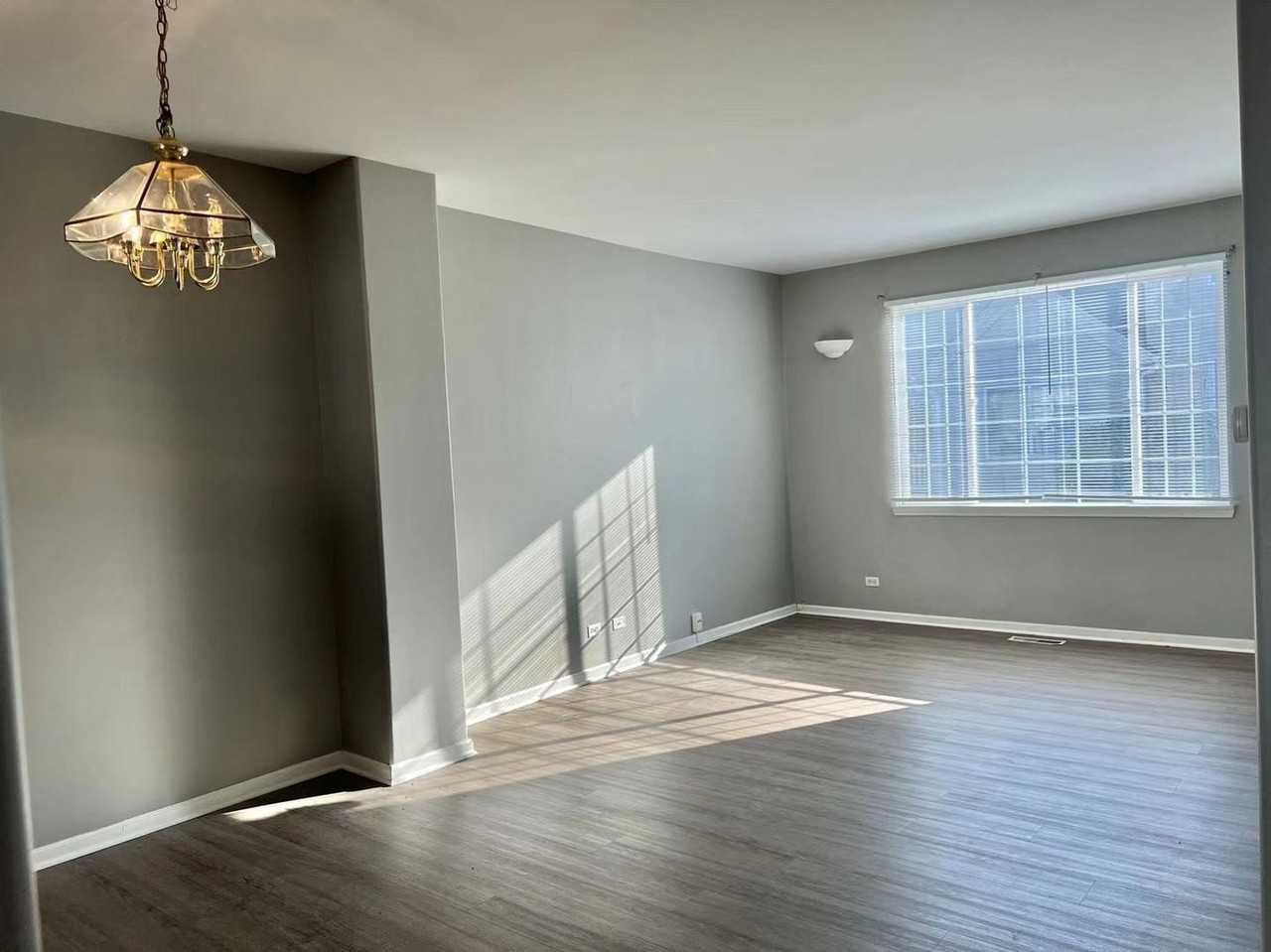 3367 Ravinia Cir - Photo 2 of 14