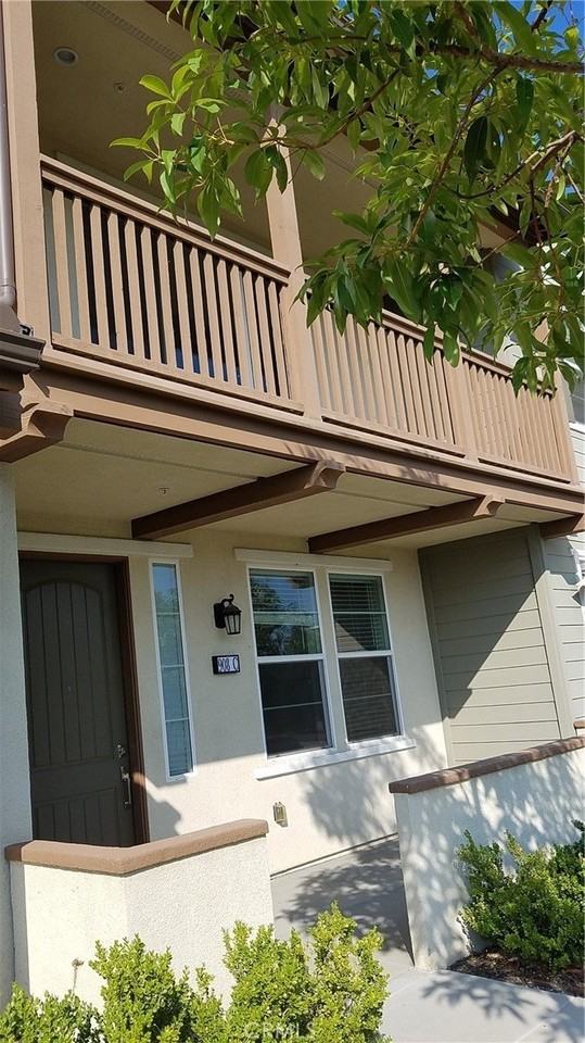 908 N Acacia Ct #C - Photo 3 of 47