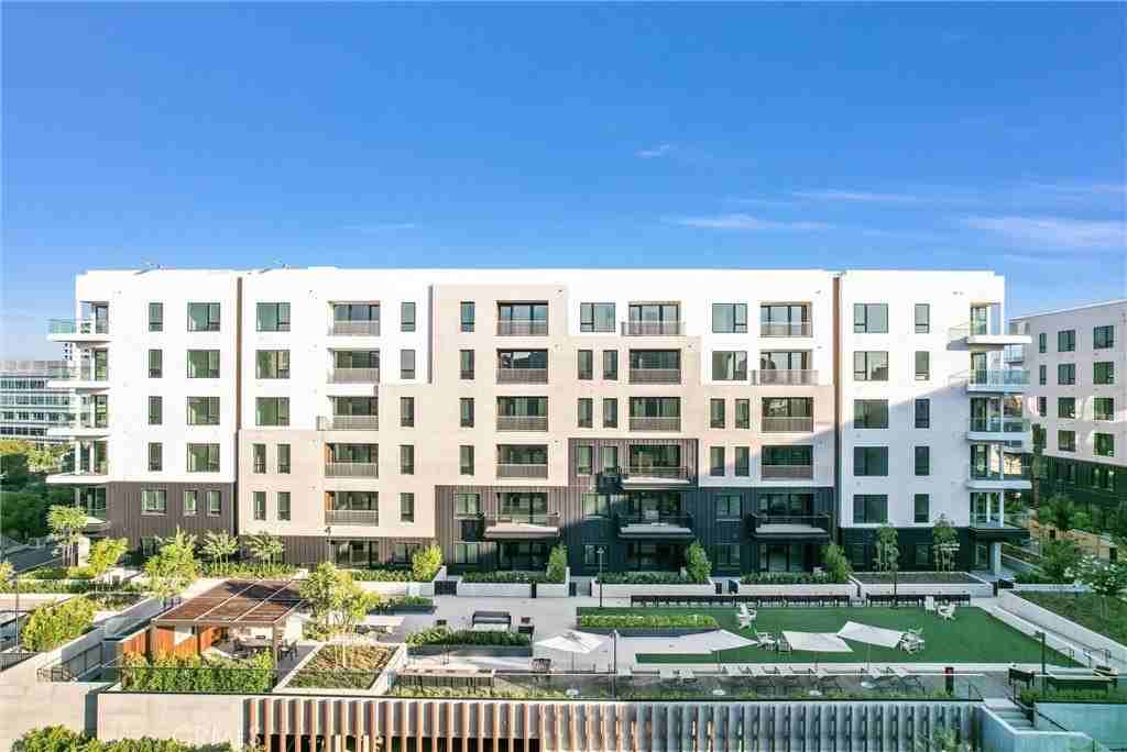 4302 Rivington - Photo 2 of 50