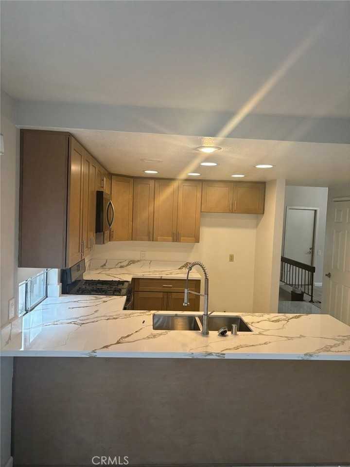 12 Brookdale - Photo 5 of 28